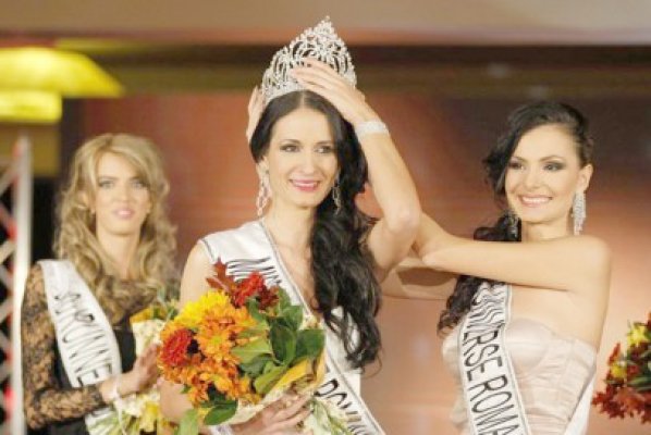 O constănţeancă, pe locul 3 la Miss Universe România 2012
